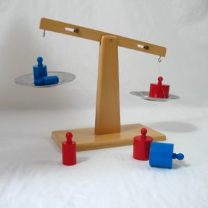 HTO0277Wooden Scale